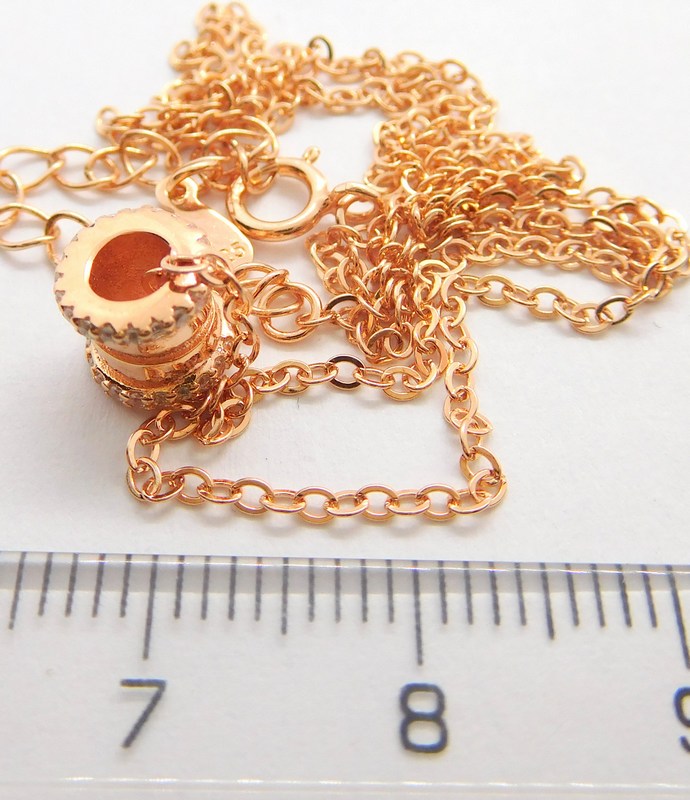 Klenoty Budín Dámský stříbrný růžový náhrdelník s pohyblivým přívěškem se zirkony 925/1000 42+5cm 031116800001