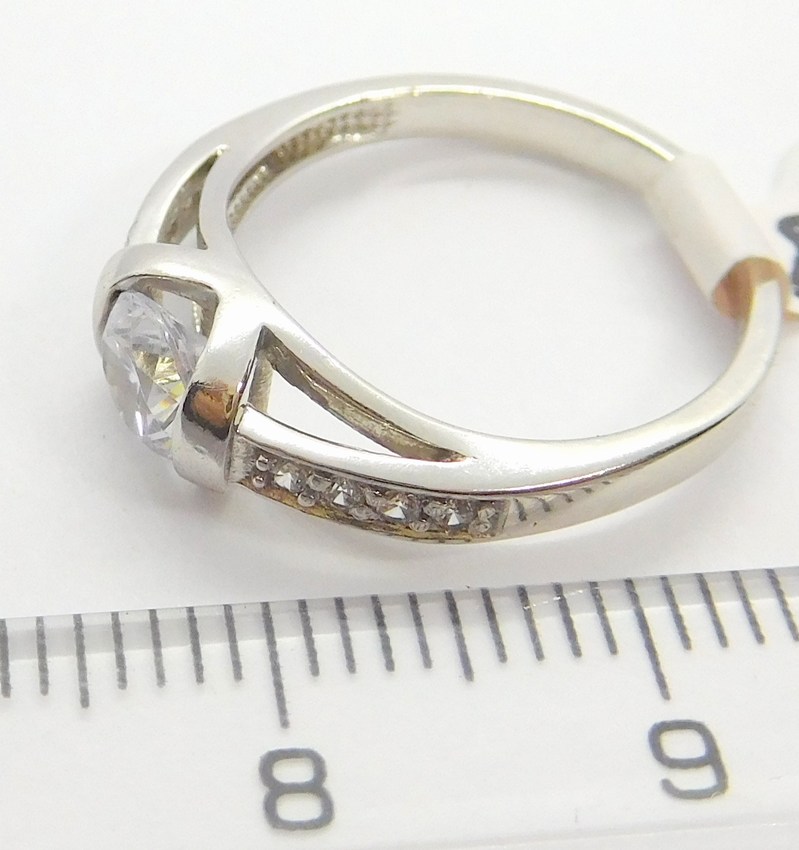 Klenoty Budín Zlatý zásnubní prsten z bílého zlata se zirkony 585/2,30gr vel.48 HK1049