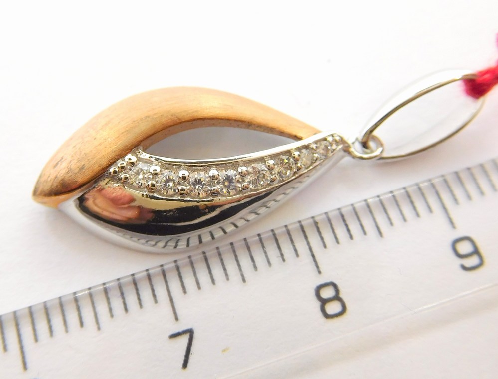 Klenoty Budín Dámský stříbrný přívěsek posetý zirkony matný rose gold 925/1000 VL001