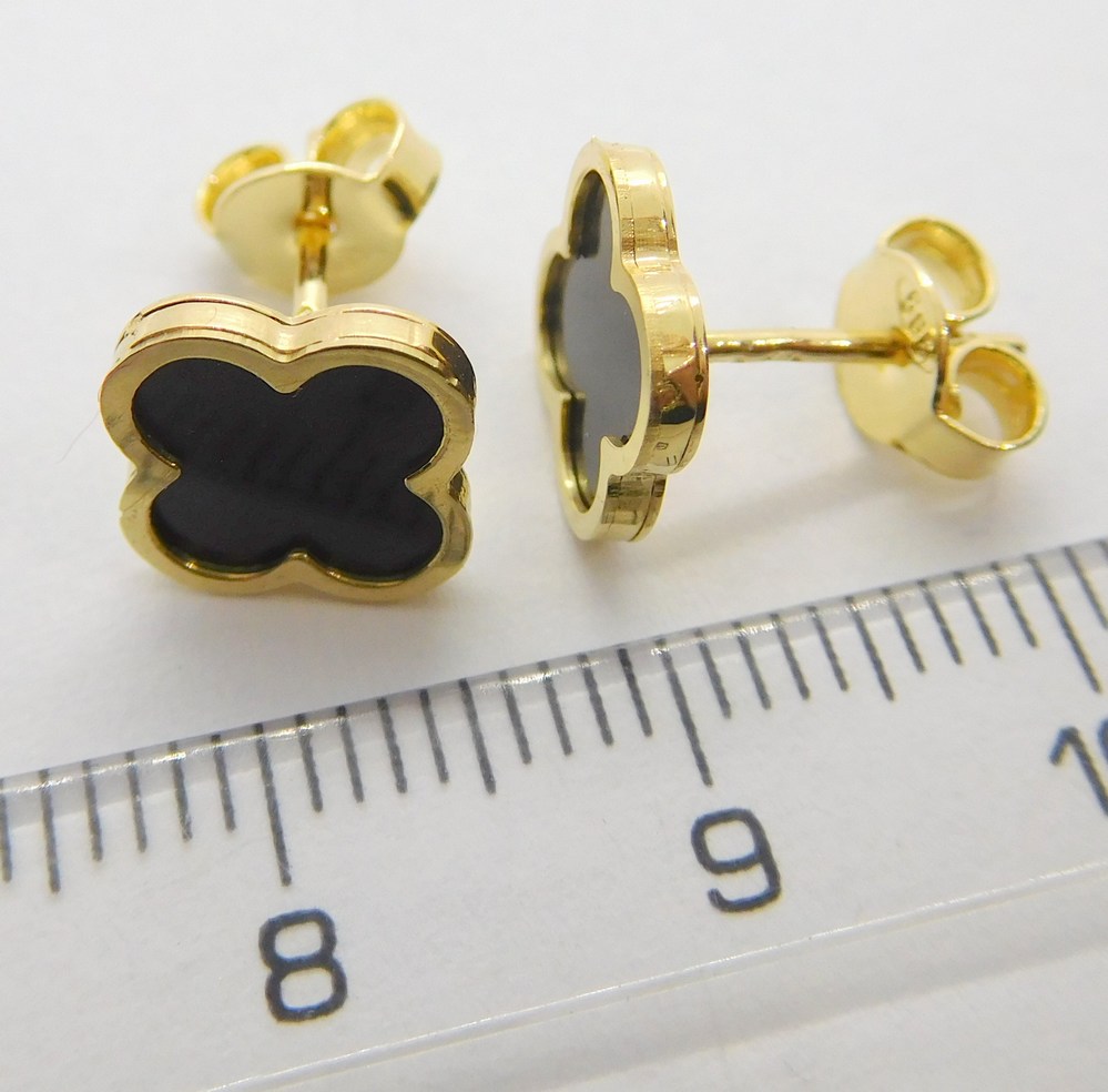 Klenoty Budín Dámské zlaté náušnice ze žlutého zlata s černým smaltem čtyřlístek 585/1,30gr HK2197