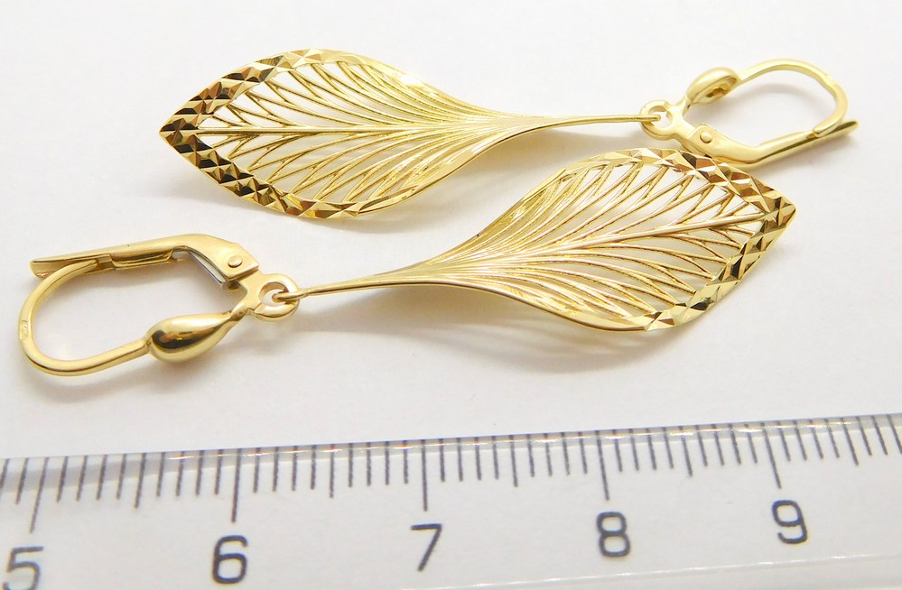 Klenoty Budín Dámské visací gravírované zlaté náušnice 585/2,96gr HK2203