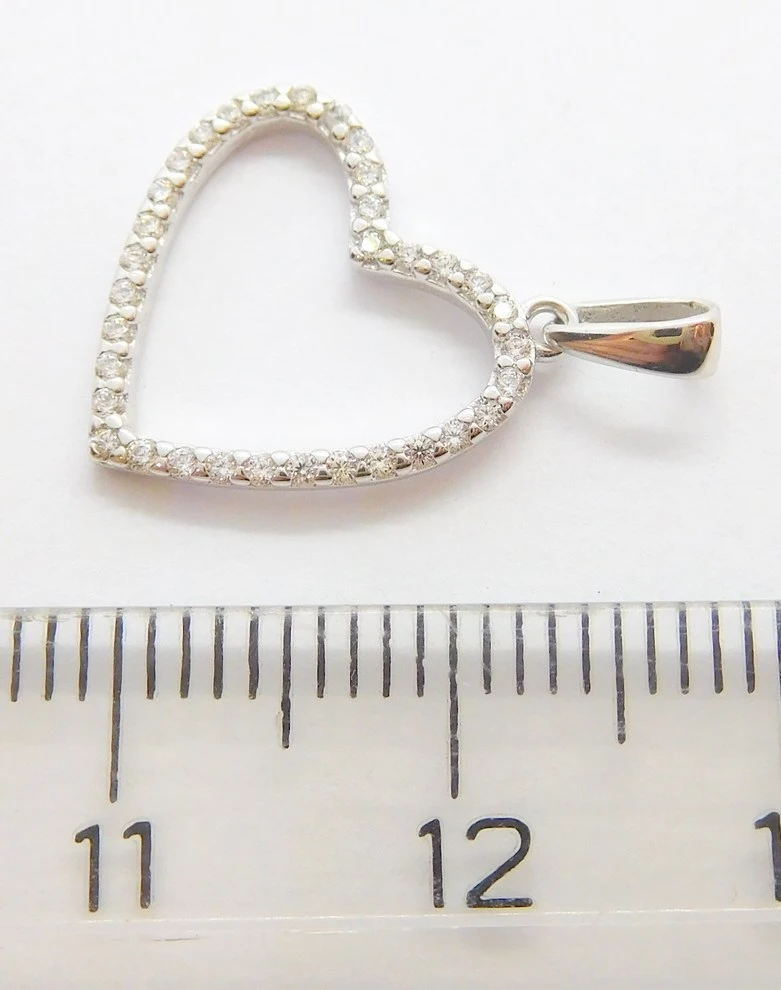 Klenoty Budín Dámský zlatý přívěsek srdce poseté zirkony 585/0,76gr HK3176