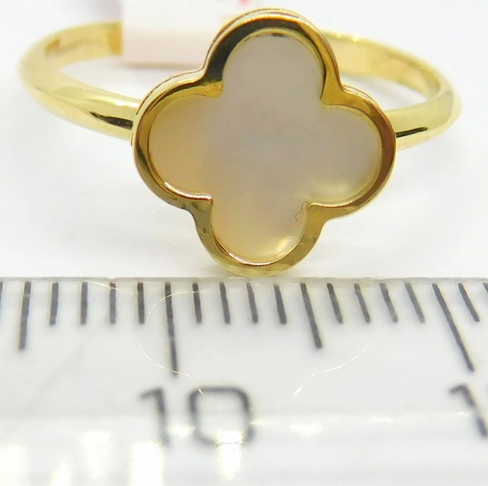 Klenoty Budín Dámský zlatý prsten ze žlutého zlata s bílým smaltem čtyřlístek pro štěstí 585/1,99gr vel. 56 HK1141