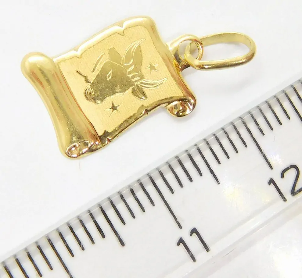 Klenoty Budín Zlatý přívěsek na pergamenu s gravírováním - znamení BÝK 585/0,36gr GUPYN-43031