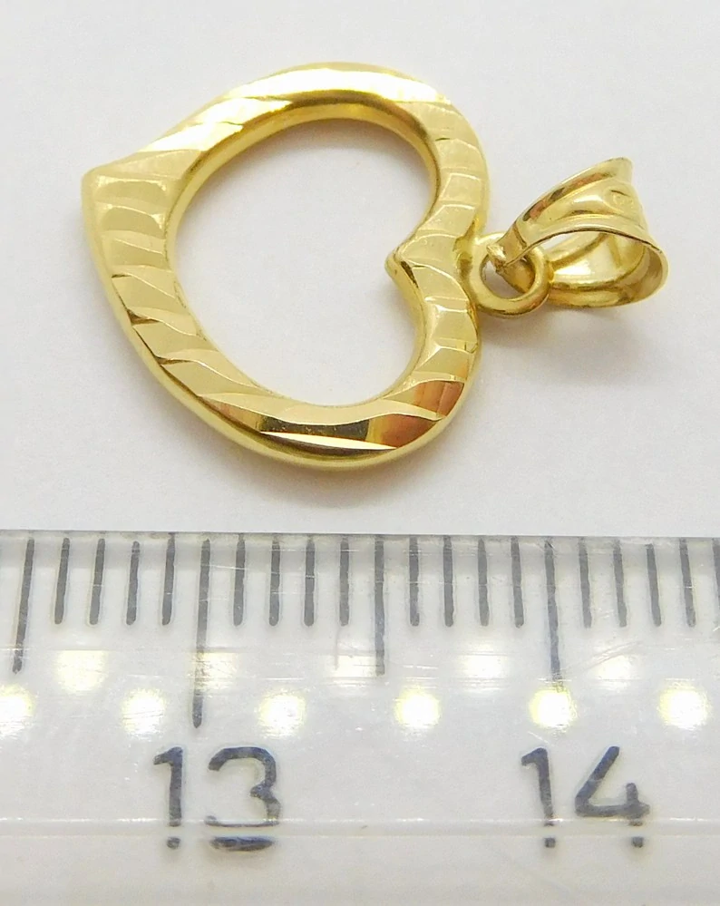 Klenoty Budín Dámský zlatý přívěsek - srdíčko s gravírováním 585/0,63gr HK3204