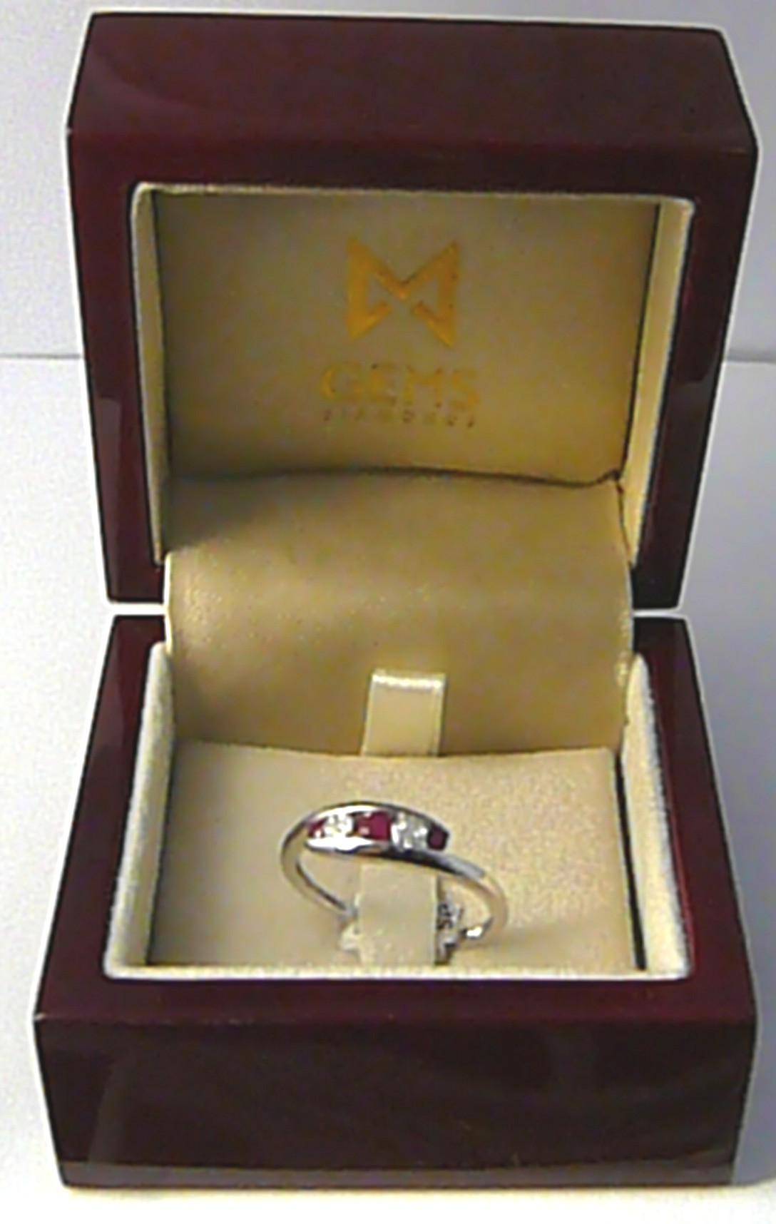 Klenoty Budín Diamantový zlatý prsten z bílého AU s pravými rubíny 3x0,29ct V58 585/2,3gr 3861