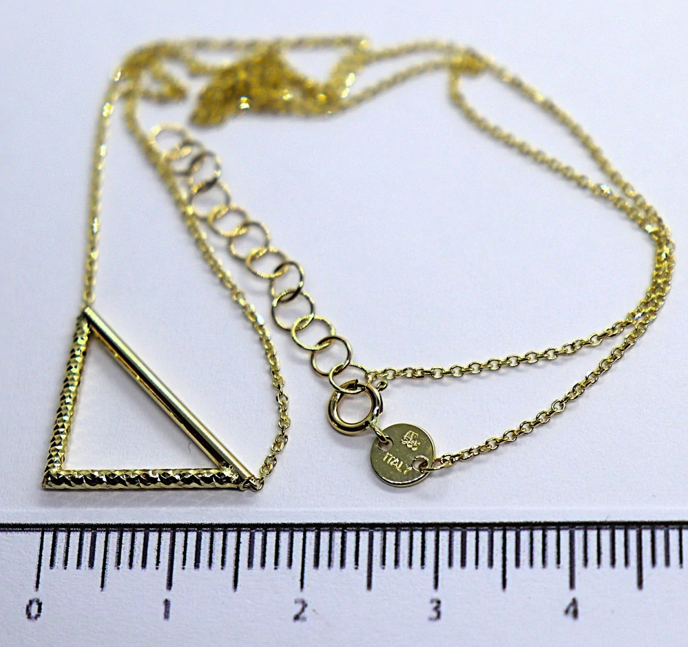 Klenoty Budín Dámský zlatý náhrdelník s gravírováním trojúhelník 585/1,75gr 45cm HK4071