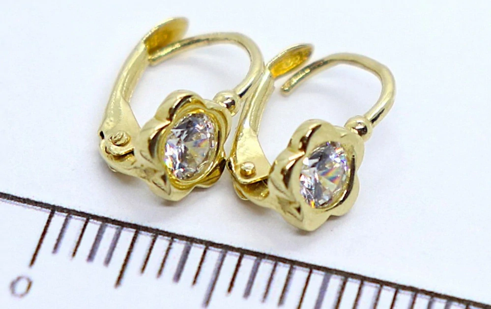Klenoty Budín Dívčí klasické zlaté náušnice se zirkony na patent 585/1,23gr HK2386