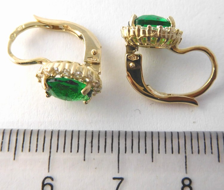 Klenoty Budín Mohutné dámské zlaté náušnice se zelenými smaragdy (2ks) 585/2,47gr HK2316