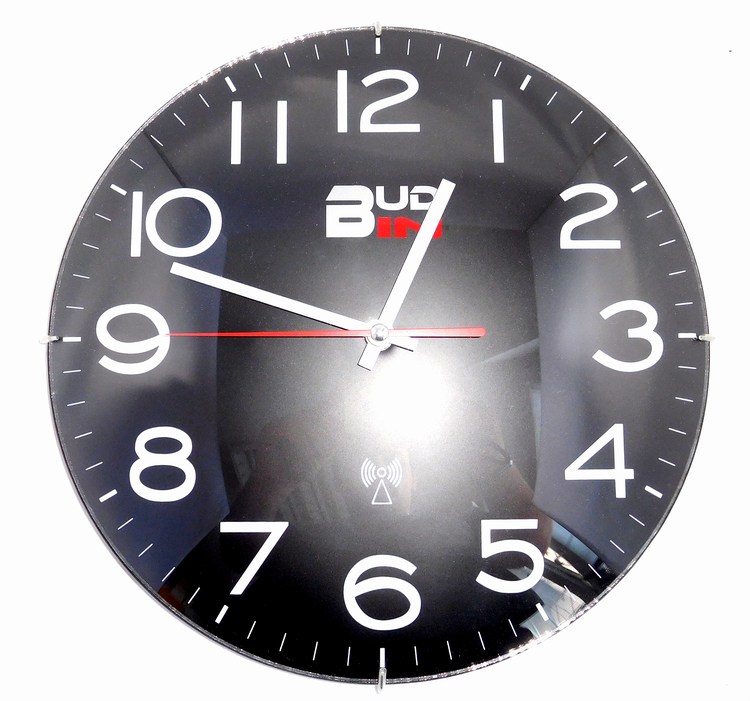 Klenoty Budín Černé rádiem řízené nástěnné hodiny BUD-IN C1704